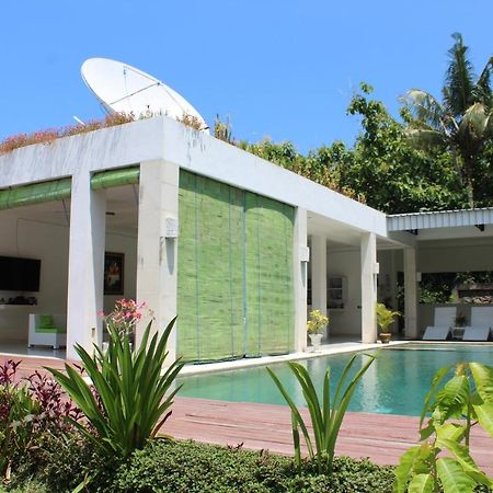 Villa Putih Lovina Exterior foto